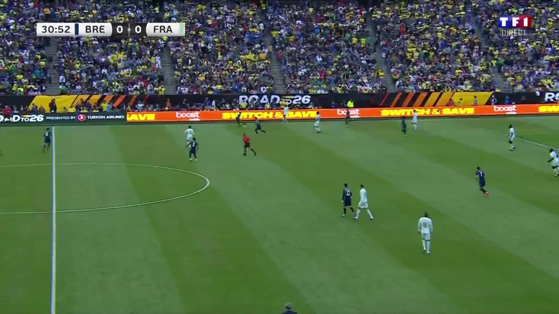 法国1-0领先巴西登贝莱直塞姆巴佩单刀挑射破门 法国1-0领先巴西登贝莱直塞姆巴佩单刀挑射破门